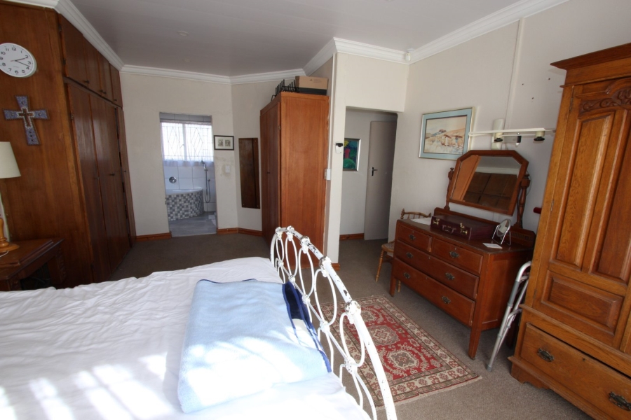 4 Bedroom Property for Sale in Riebeeckstad Free State